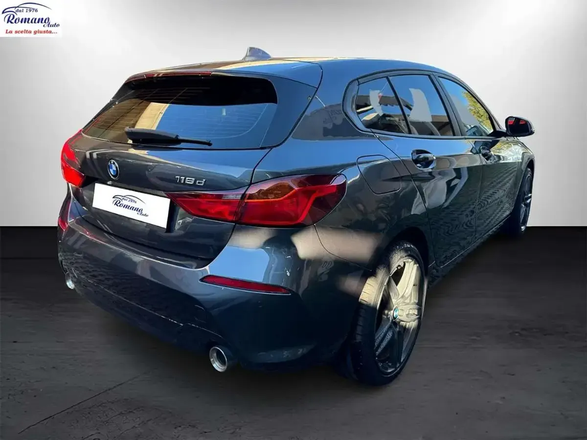 Usata BMW 118 Advantage 150 CV (110 kW) 2021 Grigio Berlina