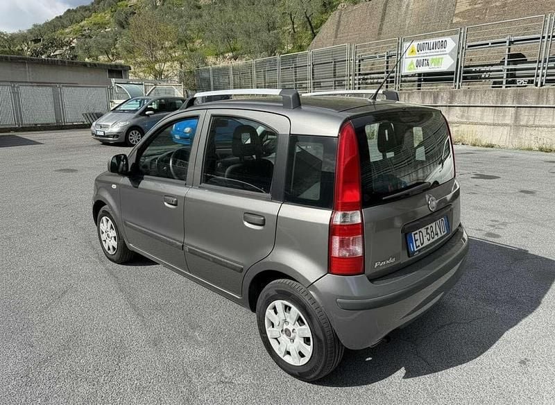 Usata Fiat Panda Dynamic 60 CV (44 kW) 2010 Grigio Utilitaria