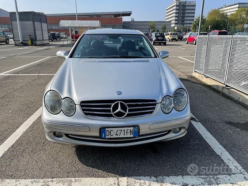 Usata Mercedes CLK270 170 CV (125 kW) 2006 Grigio Coupé