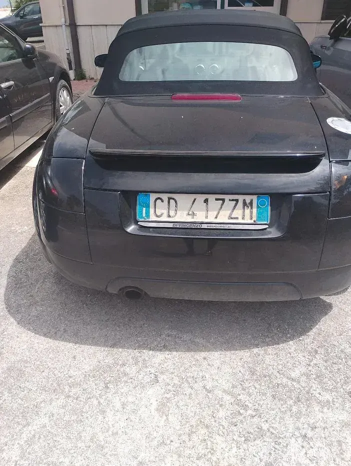 Usata Audi TT Roadster 179 CV (131 kW) 2001 Nero Cabrio
