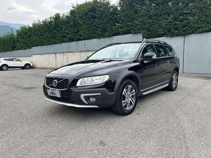 Nero Usata 2014 Volvo XC70 Summum SUV | 8500 € (Cara) - Immagine 1/4