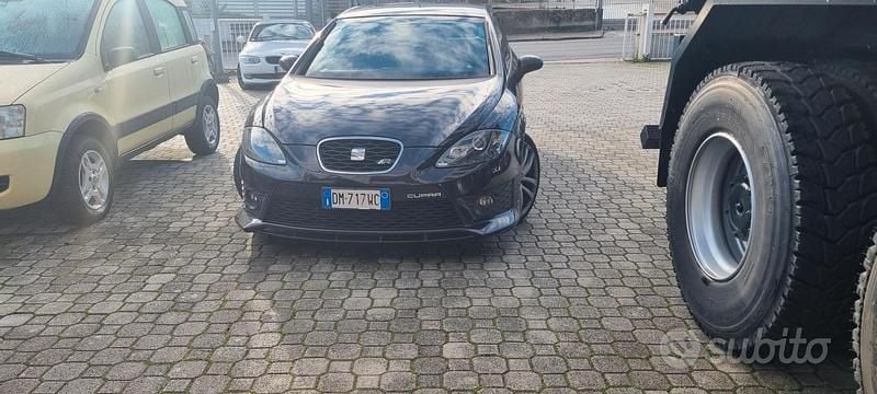 Usata Seat Leon CUPRA 241 CV (177 kW) 2008 Nero Utilitaria