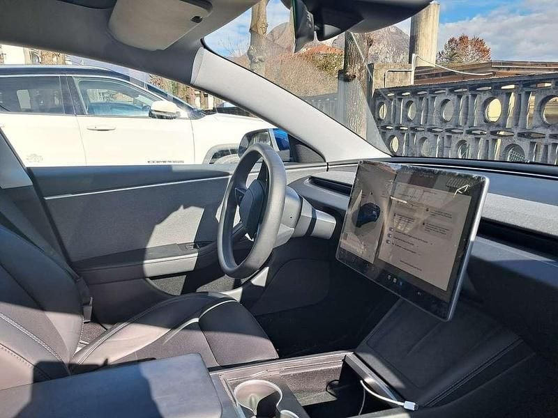 Usata Tesla Model 3 Standard Range 88 kW (120 CV) 2024 Berlina