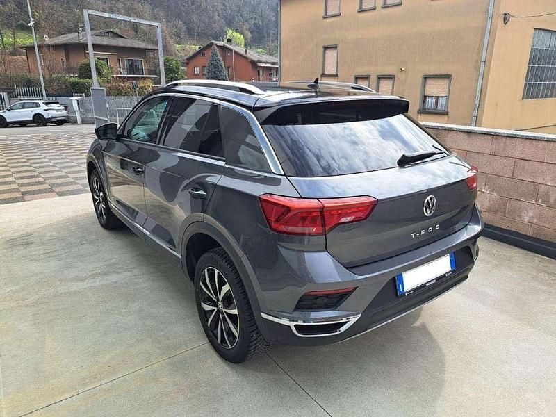 Usata VW T-Roc Style 116 CV (85 kW) 2018 Grigio SUV