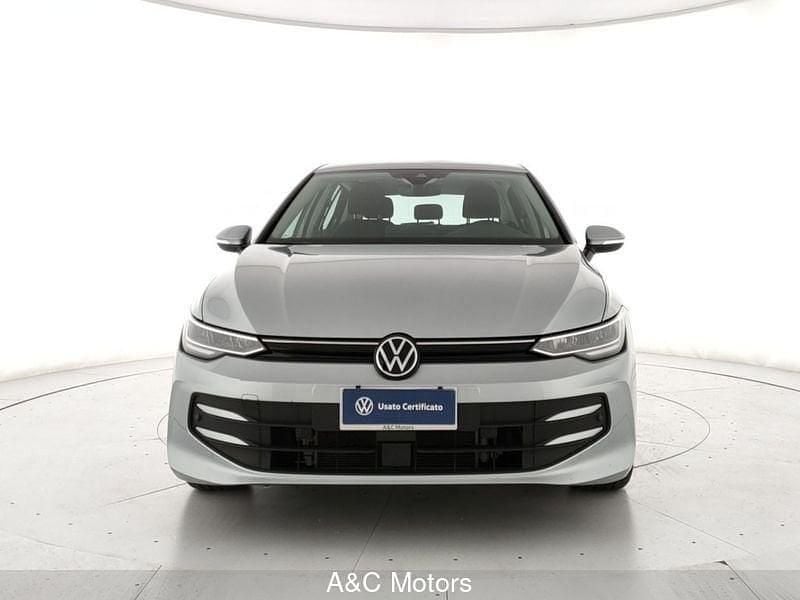Usata VW Golf VIII Life 116 CV (85 kW) 2025 Argento