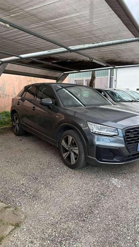 Usata Audi Q2 S-Line 150 CV (110 kW) 2018 Grigio SUV