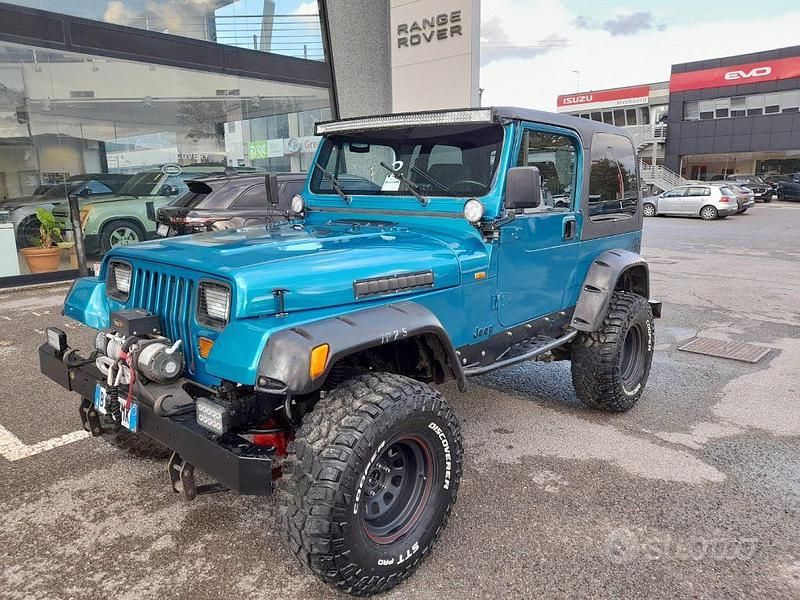 Usata Jeep Wrangler Sport 121 CV (88 kW) 1995 Blu SUV