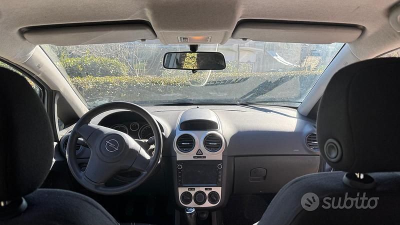Usata Opel Corsa Enjoy 75 CV (55 kW) 2007 Grigio Utilitaria