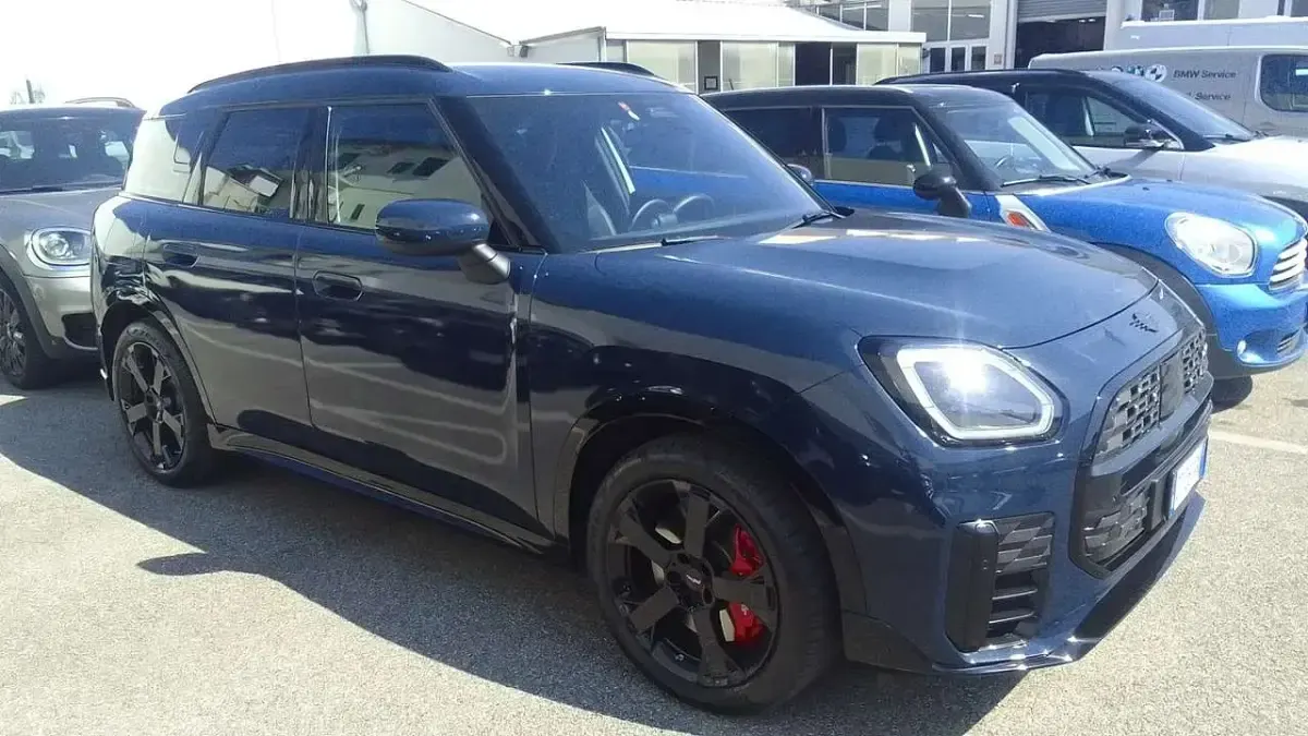 Usata Mini John Cooper Works Countryman 300 CV (220 kW) 2024 Blu/azzurro SUV
