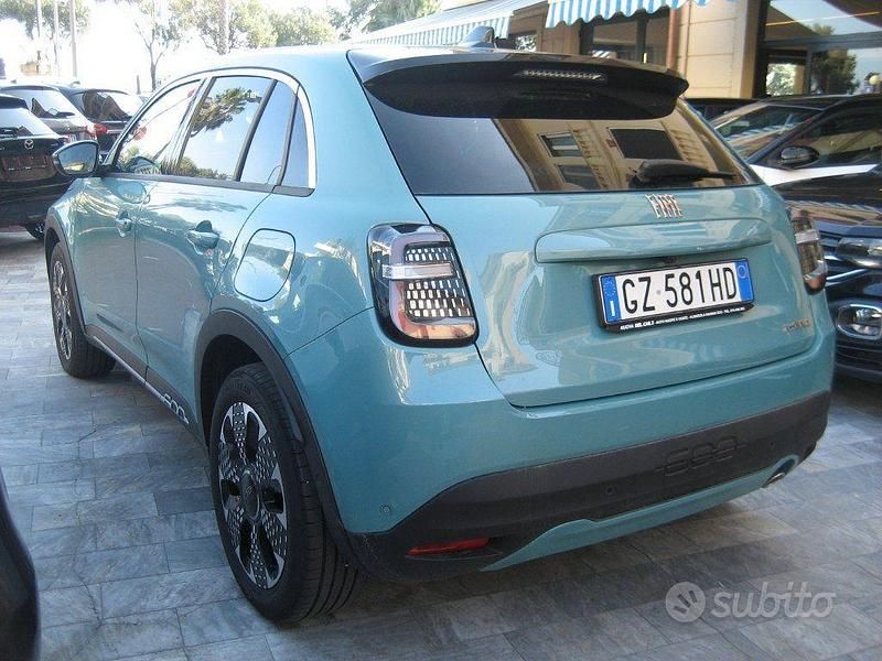 Usata Fiat 600 La Prima 110 CV (80 kW) 2025 Verde SUV
