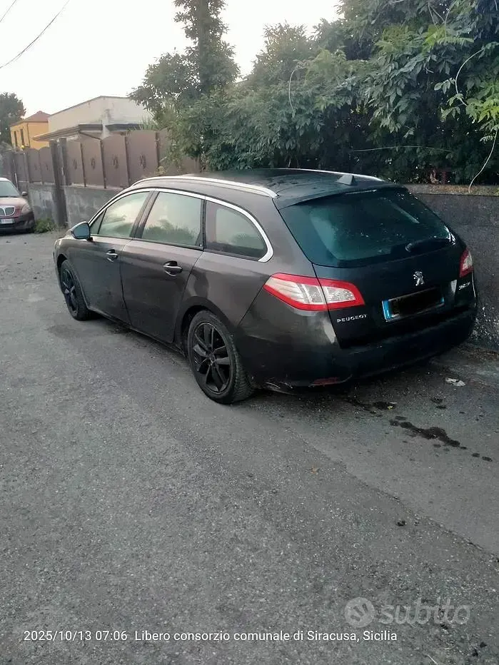 Usata Peugeot 508 SW 112 CV (82 kW) 2011 Nero Station wagon