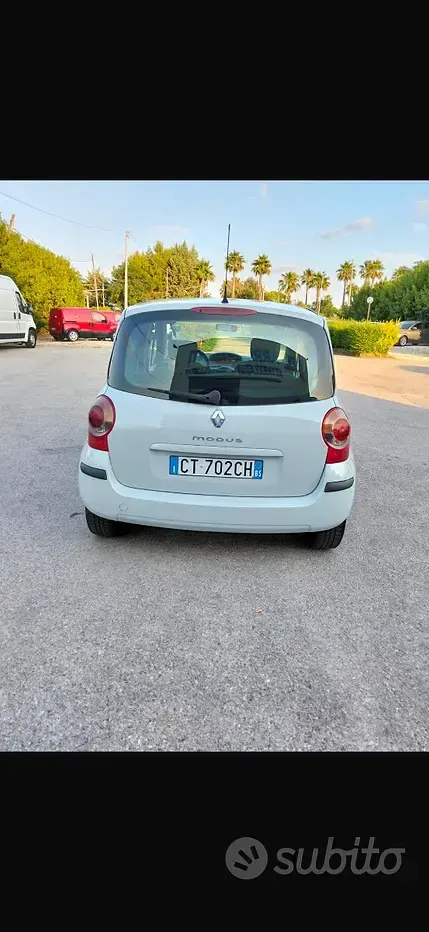 Usata Renault Modus 75 CV (55 kW) 2004 Grigio Monovolume