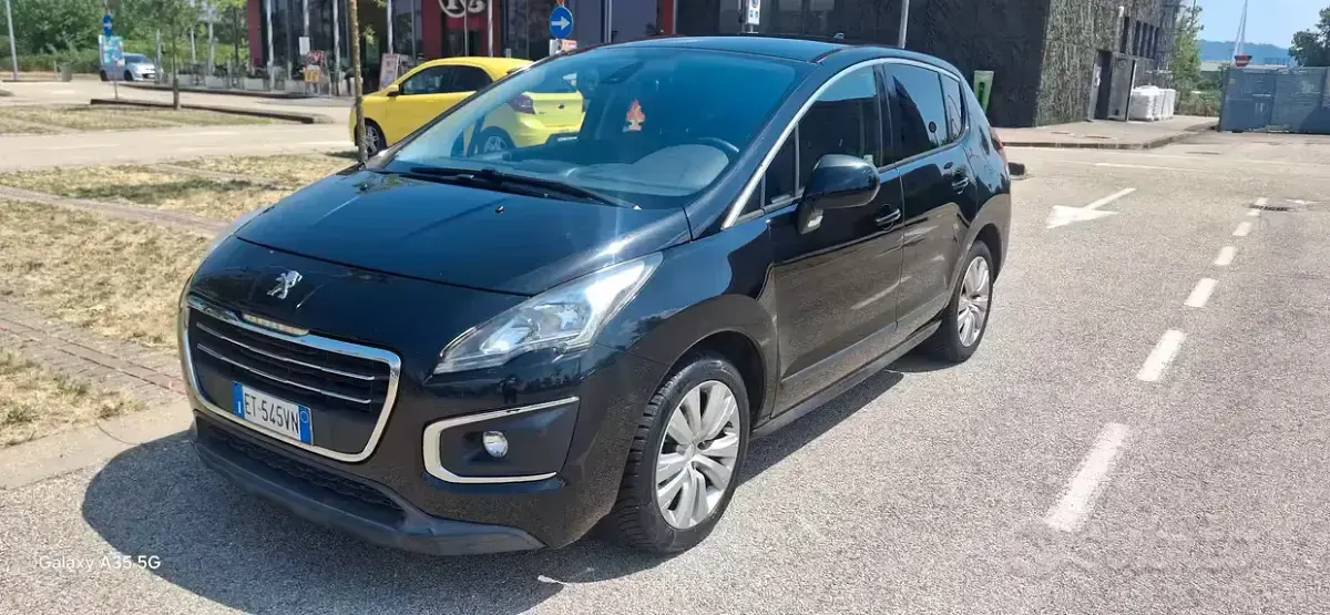 Usata Peugeot 3008 115 CV (84 kW) 2014 Nero Station wagon