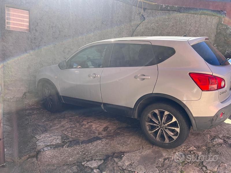 Usata Nissan Qashqai 140 CV (102 kW) 2009 Grigio SUV