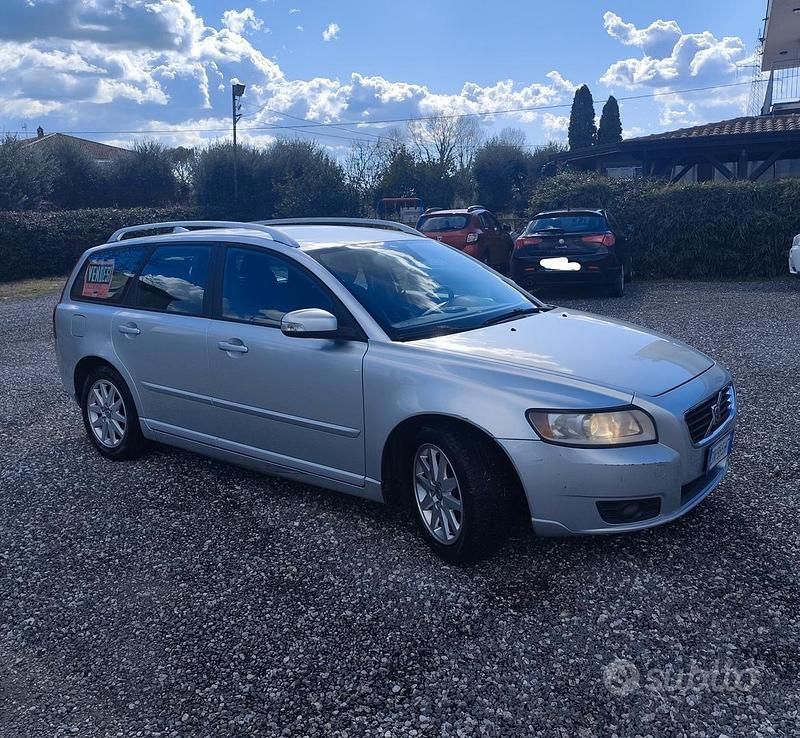 Usata Volvo V50 109 CV (80 kW) 2008 Grigio Station wagon