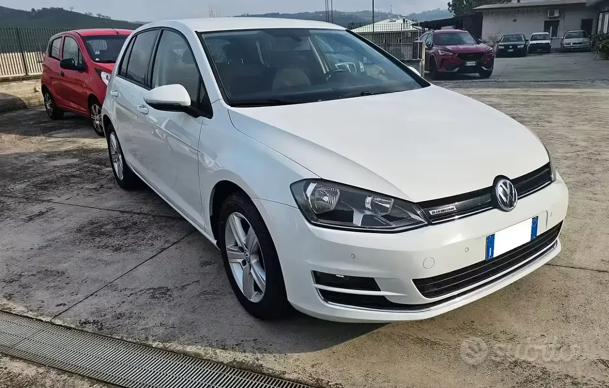 Occasion VW Golf VII Highline 110 ch (80 kW) 2014 Blanc Berline