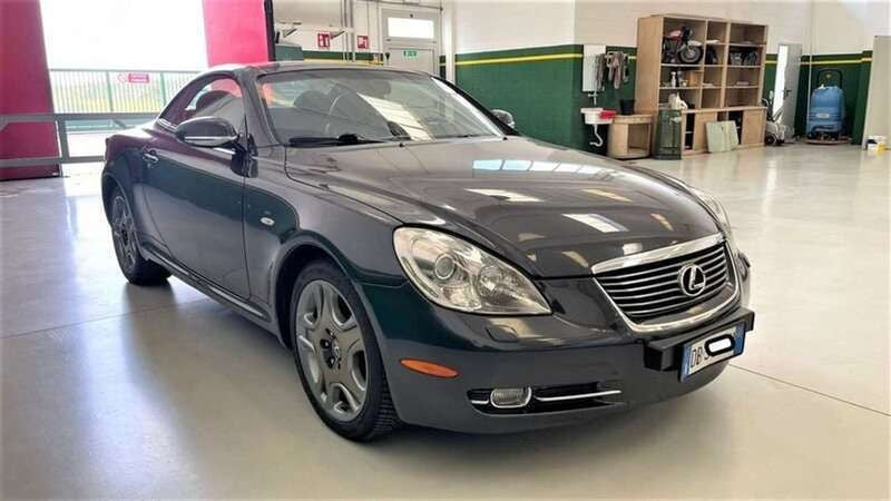 Usata Lexus SC430 286 CV (210 kW) 2006 Grigio scuro Cabrio