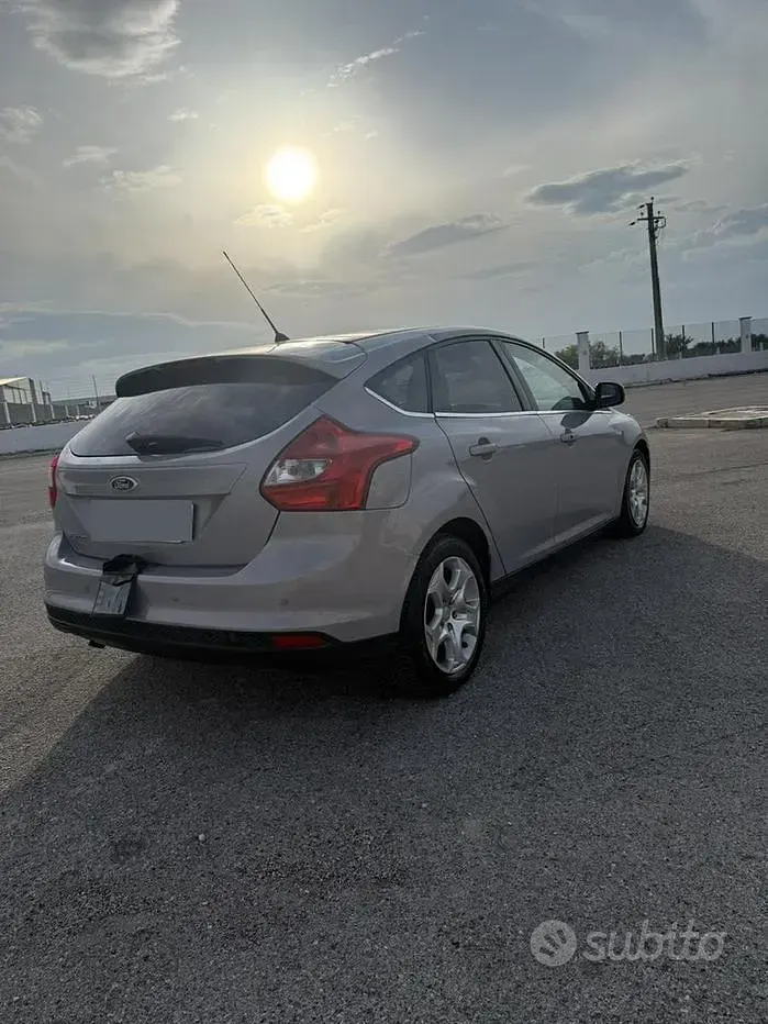 Usata Ford Focus 115 CV (84 kW) 2011 Berlina