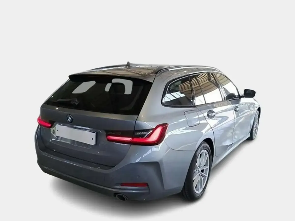 Usata BMW 316 122 CV (89 kW) 2023 Grigio Station wagon