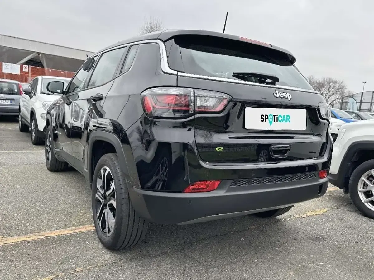Usata Jeep Compass 131 CV (96 kW) 2024 Nero SUV