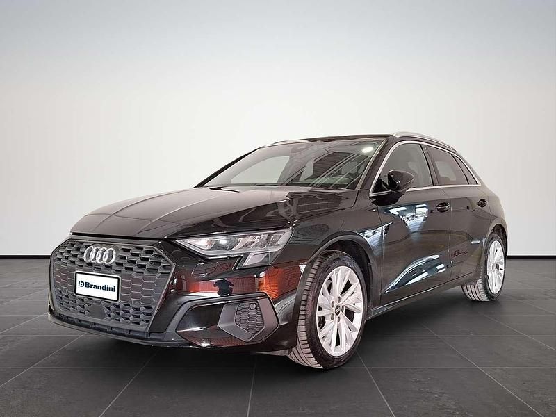 Nero Usata 2021 Audi A3 Business Tre volumi | 25.635 € (Buon prezzo) - Immagine 1/4