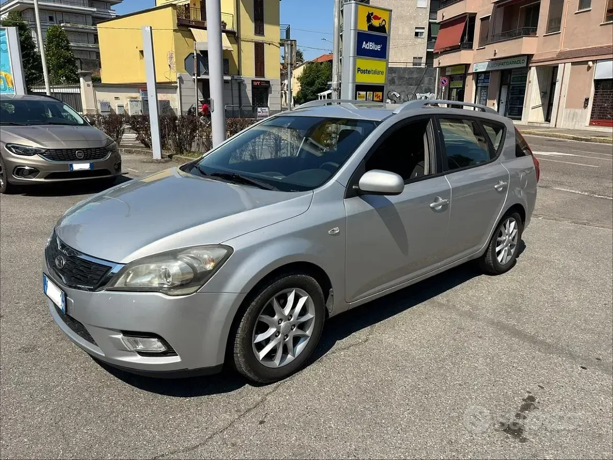 Usata Kia Ceed Sportswagon Active 90 CV (66 kW) 2012 Grigio Station wagon