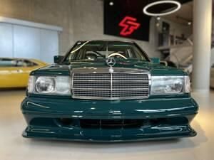 Usata Mercedes 190 195 CV (143 kW) 1970 Verde Berlina