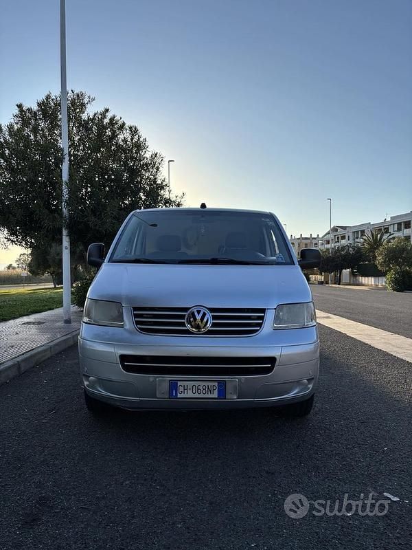 Usata VW Transporter Comfortline 173 CV (127 kW) 2008 Grigio Furgone