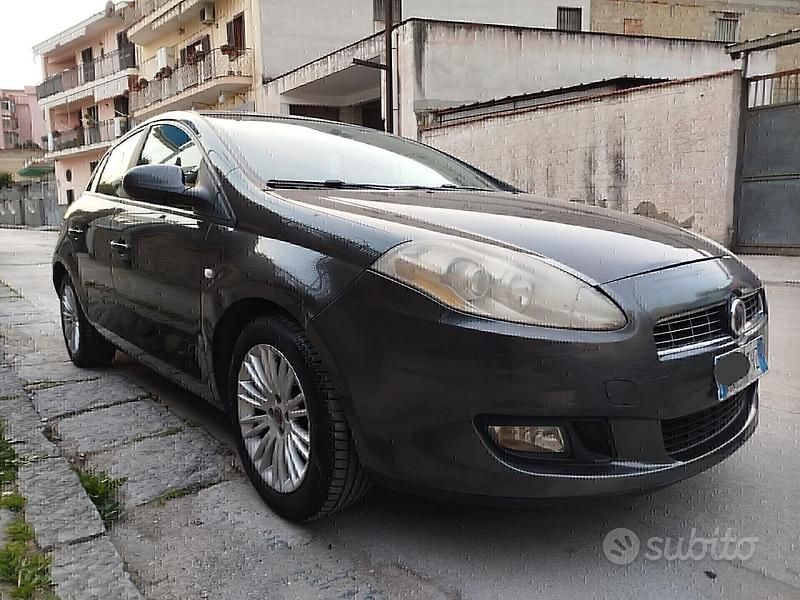 Usata Fiat Bravo Emotion 90 CV (66 kW) 2010 Grigio Utilitaria