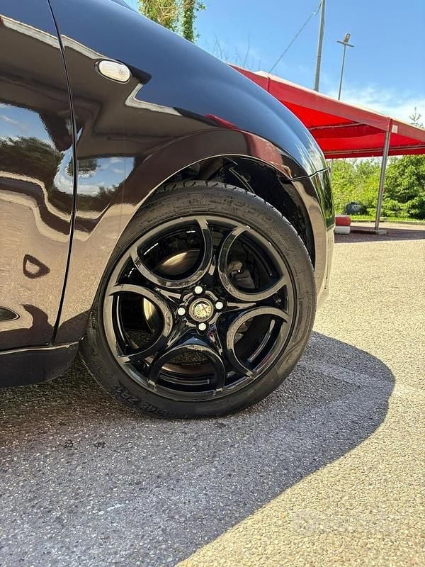 Gebraucht Alfa Romeo MiTo 85 PS (62 kW) 2013 Schwarz Kleinwagen
