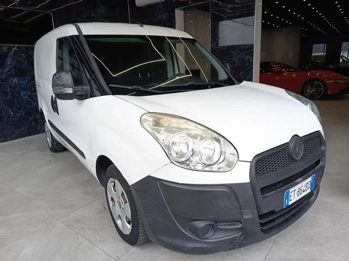 Usata Fiat Doblò 90 CV (66 kW) 2013 Bianco Monovolume
