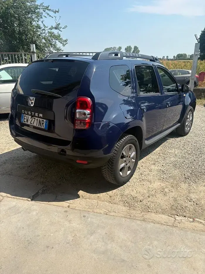 Usata Dacia Duster 105 CV (77 kW) 2014 Bluazzurro SUV