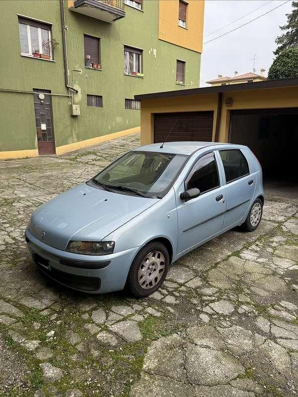 Usata Fiat Punto 80 CV (58 kW) 2001 Utilitaria