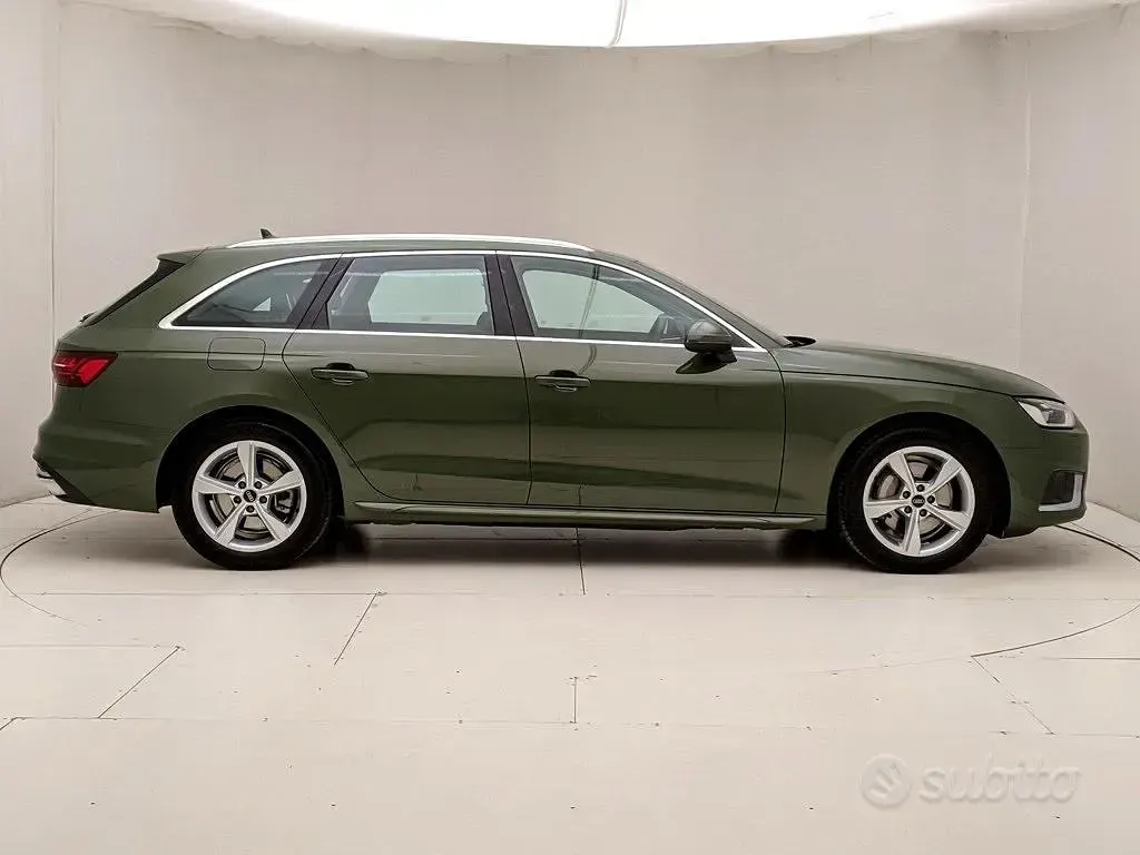 Usado Audi A4 Advanced Plus 204 CV (150 kW) 2024 Verde Familiar