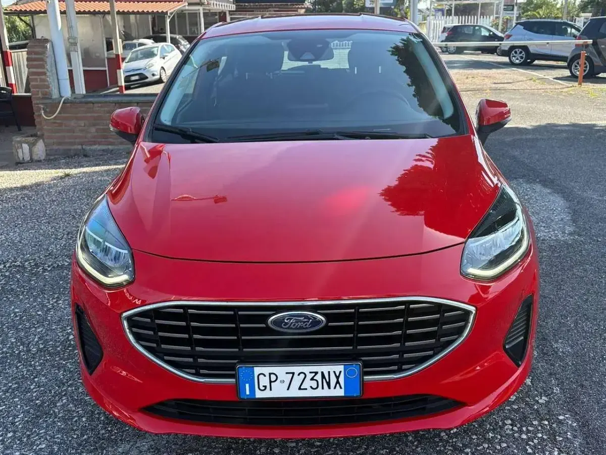 Usata Ford Fiesta Titanium 75 CV (55 kW) 2023 Rosso Utilitaria