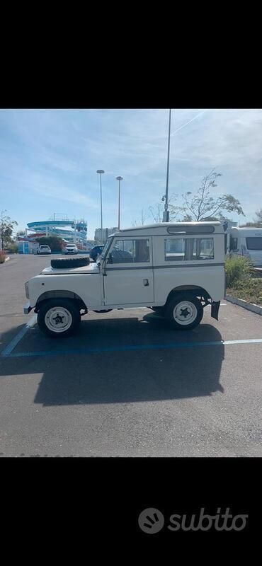 Usata Land Rover 88 1980 Bianco SUV