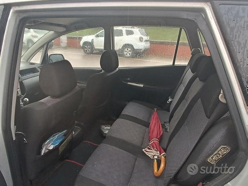 Usata Toyota Corolla Verso 2003 Monovolume