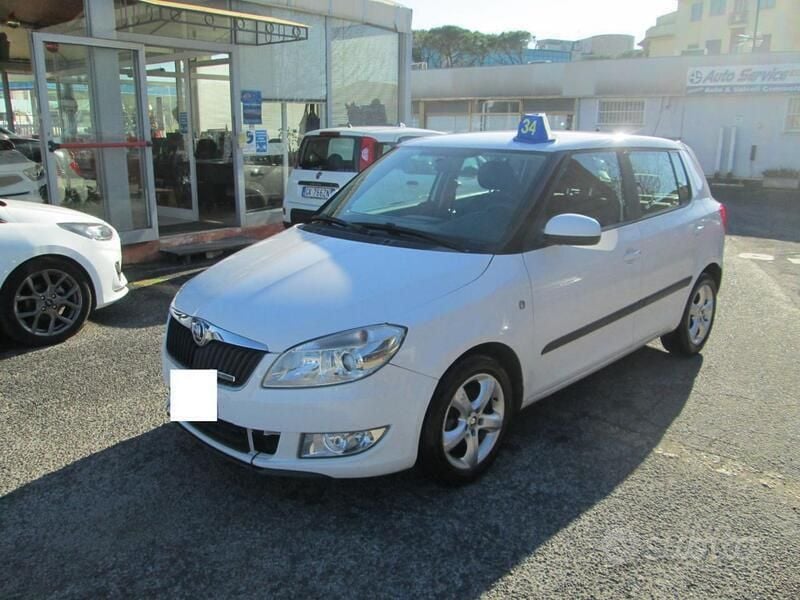 Usata Skoda Fabia GreenLine 75 CV (55 kW) 2013 Bianco pastello Utilitaria