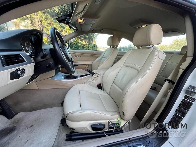 Usata BMW 320 177 CV (130 kW) 2010 Bianco Coupé