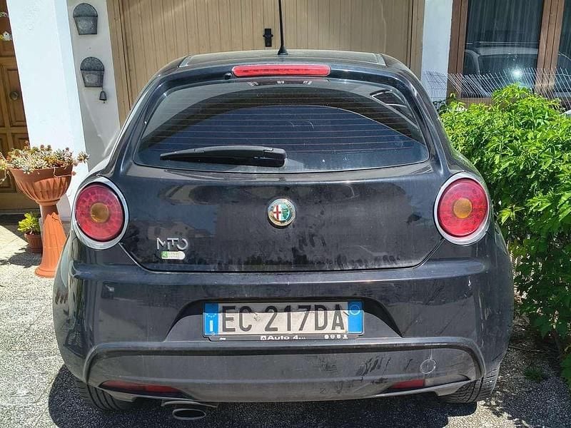 Usata Alfa Romeo MiTo Distinctive 95 CV (69 kW) 2010 Nero Utilitaria