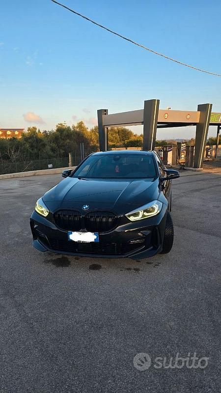 Usata BMW 116 M Sport 116 CV (85 kW) 2020 Nero Utilitaria