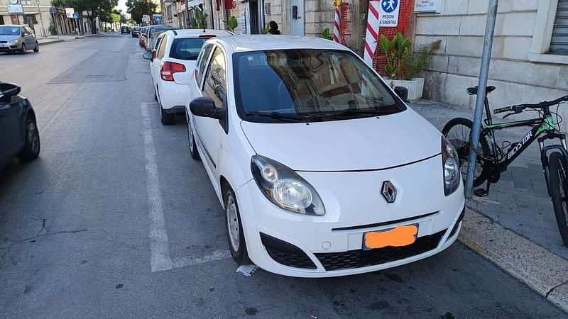 Usata Renault Twingo 75 CV (55 kW) 2011 Bianco Utilitaria