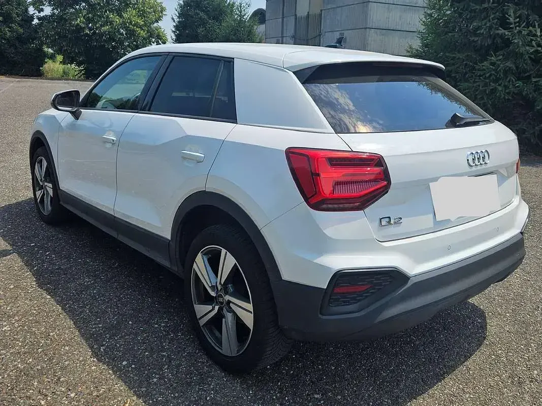 Usata Audi Q2 Ambiente 150 CV (110 kW) 2021 Bianco SUV