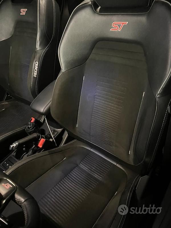 Usata Ford Fiesta ST 200 CV (147 kW) 2021 Nero Utilitaria