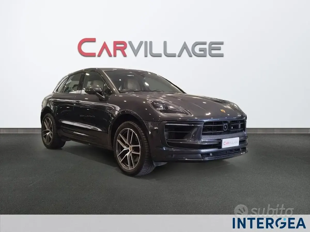Usata Porsche Macan 381 CV (280 kW) 2023 Grigio SUV