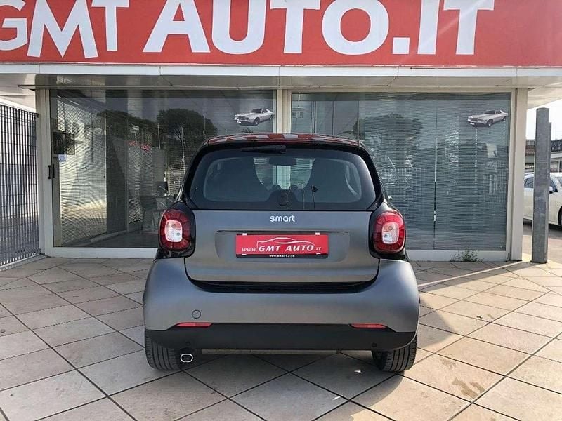 Usata Smart ForTwo Coupé Prime 90 CV (66 kW) 2015 Grigio Utilitaria