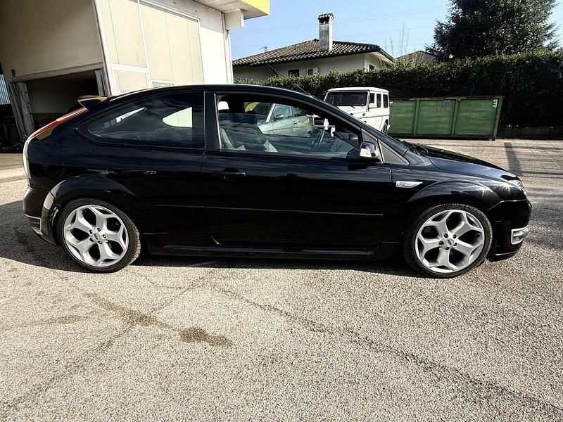 Usata Ford Focus ST 226 CV (166 kW) 2006 Other Berlina