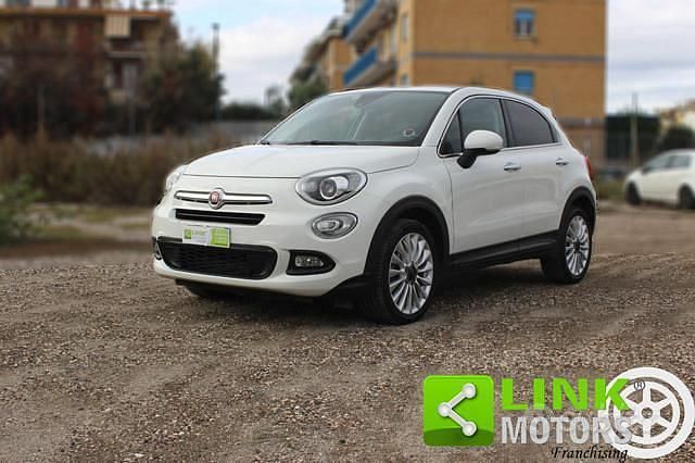 Bianco(met.) Usata 2016 Fiat 500X Lounge SUV | 9000 € (Ottimo prezzo) - Immagine 1/4