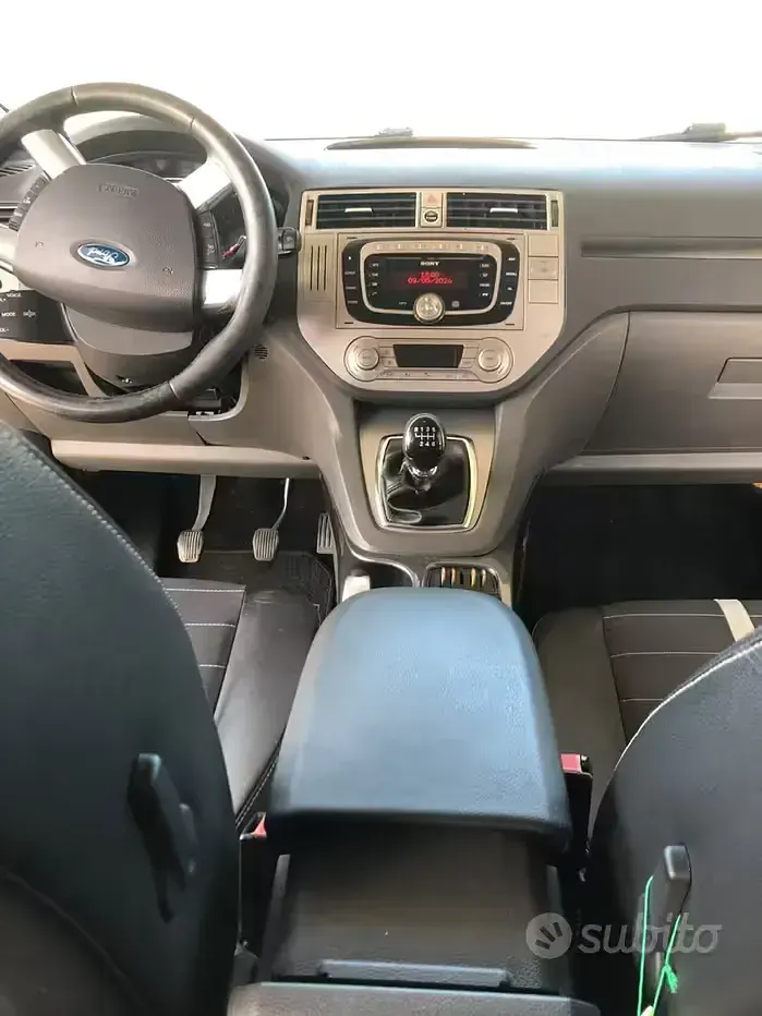 Usata Ford Kuga 136 CV (100 kW) 2010 Grigio SUV