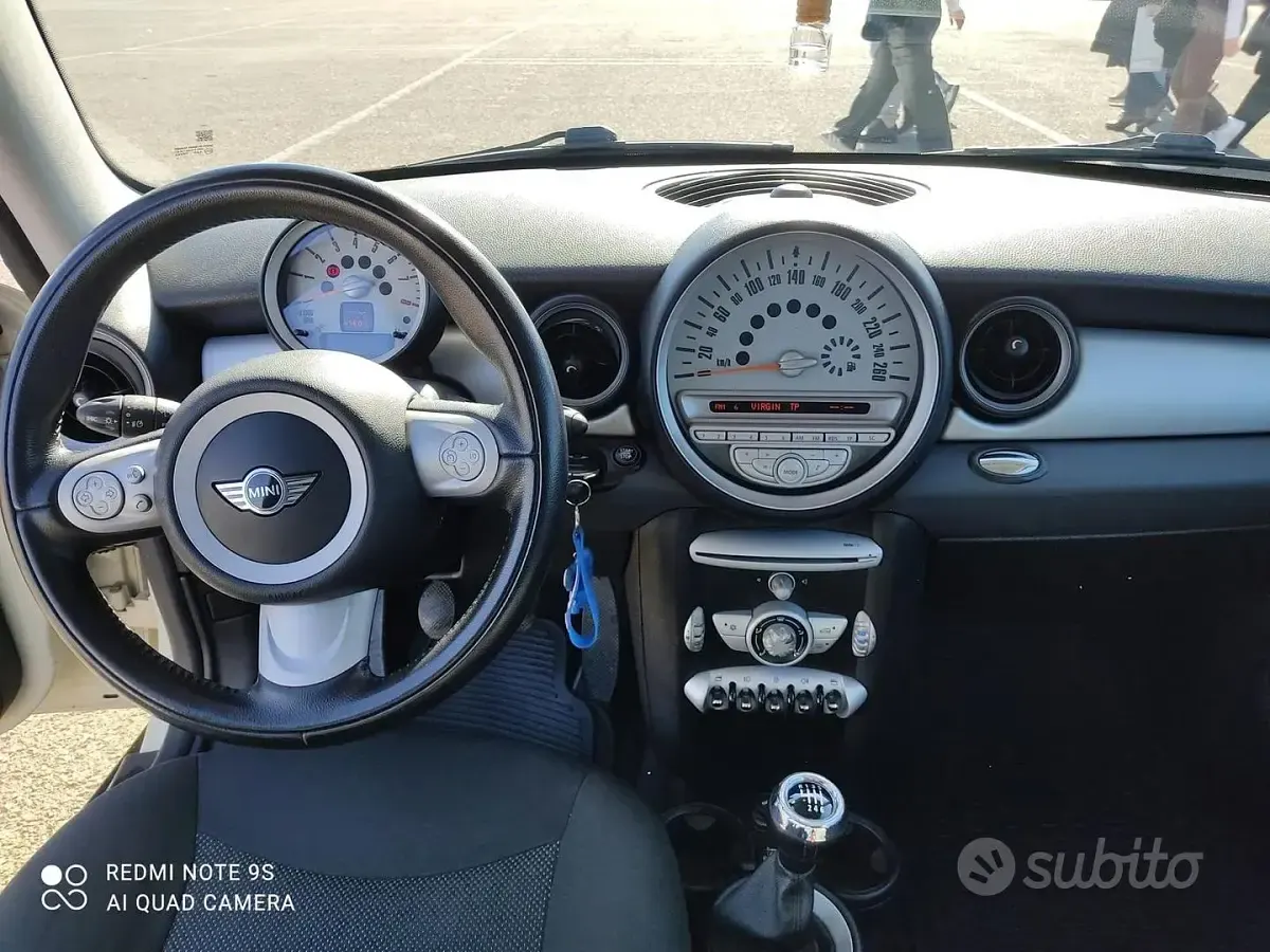 Usata Mini Cooper 75 CV (55 kW) 2010 Bianco Utilitaria